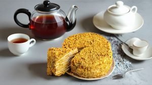 Роскошь и досуг 3 Медовик: сладкая симфония для мужского сердца